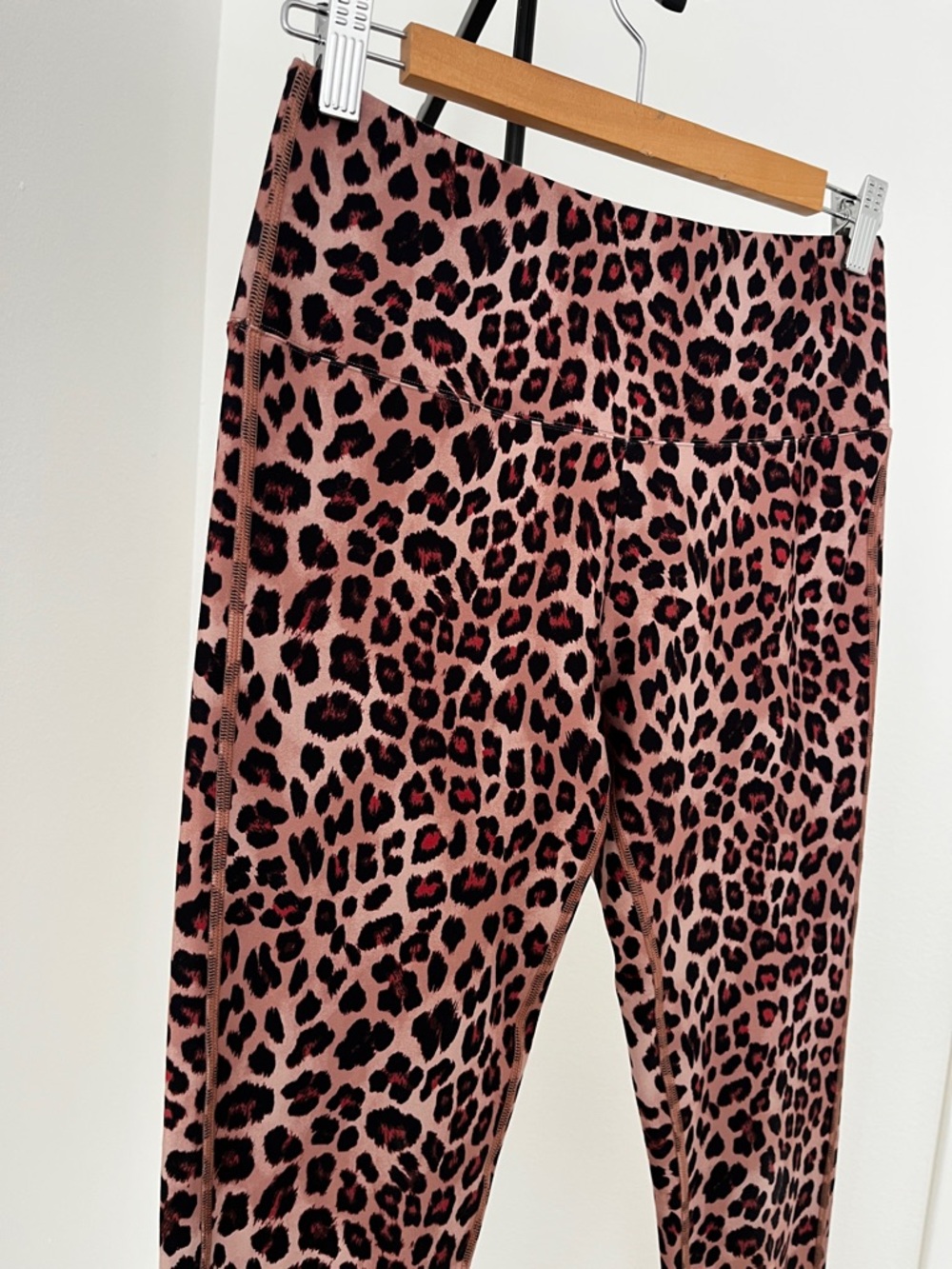 Summersalt Leopard Print Leggings | Chic Activewear | Yoga Pilates Gym - Picture 7 of 10